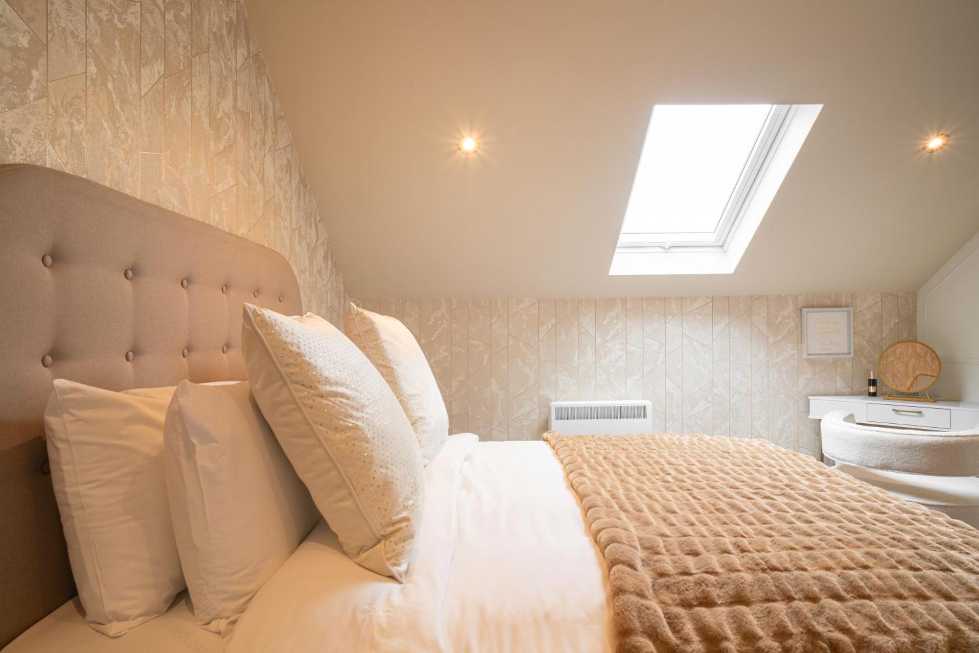 Howfield Hotel Merthyr Tydfil Dış mekan fotoğraf