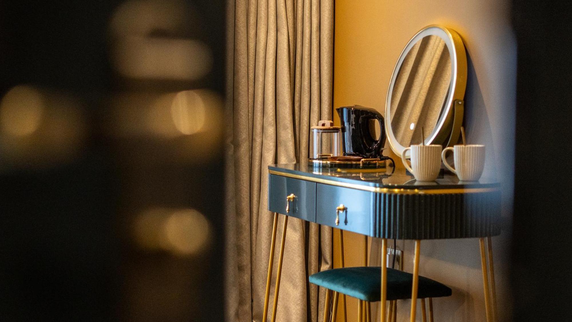 Howfield Hotel Merthyr Tydfil Dış mekan fotoğraf