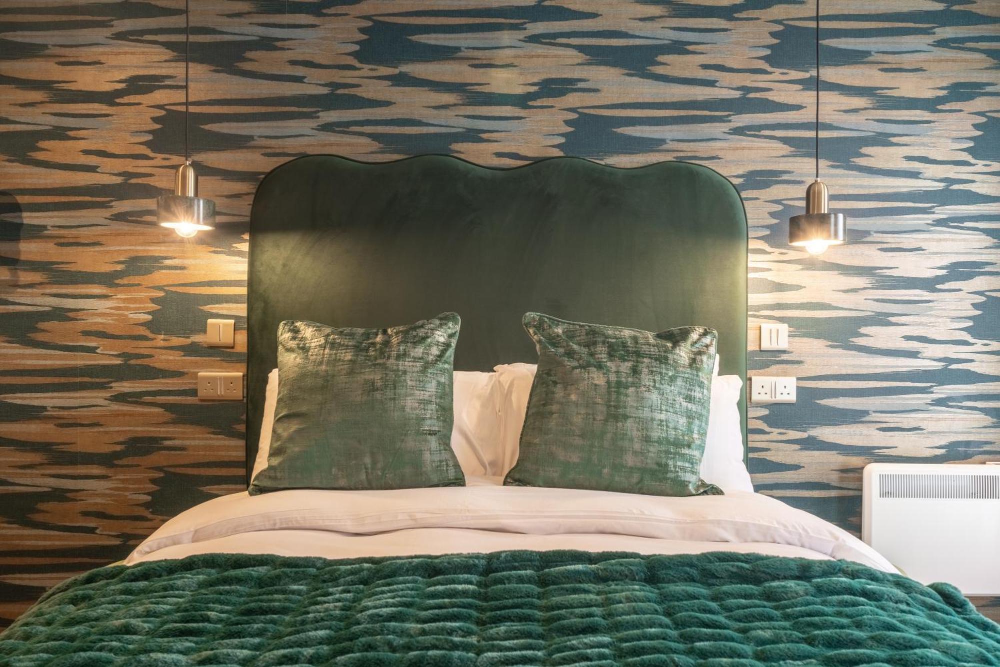 Howfield Hotel Merthyr Tydfil Dış mekan fotoğraf
