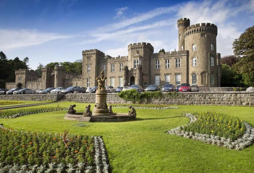 Howfield Hotel Merthyr Tydfil Dış mekan fotoğraf